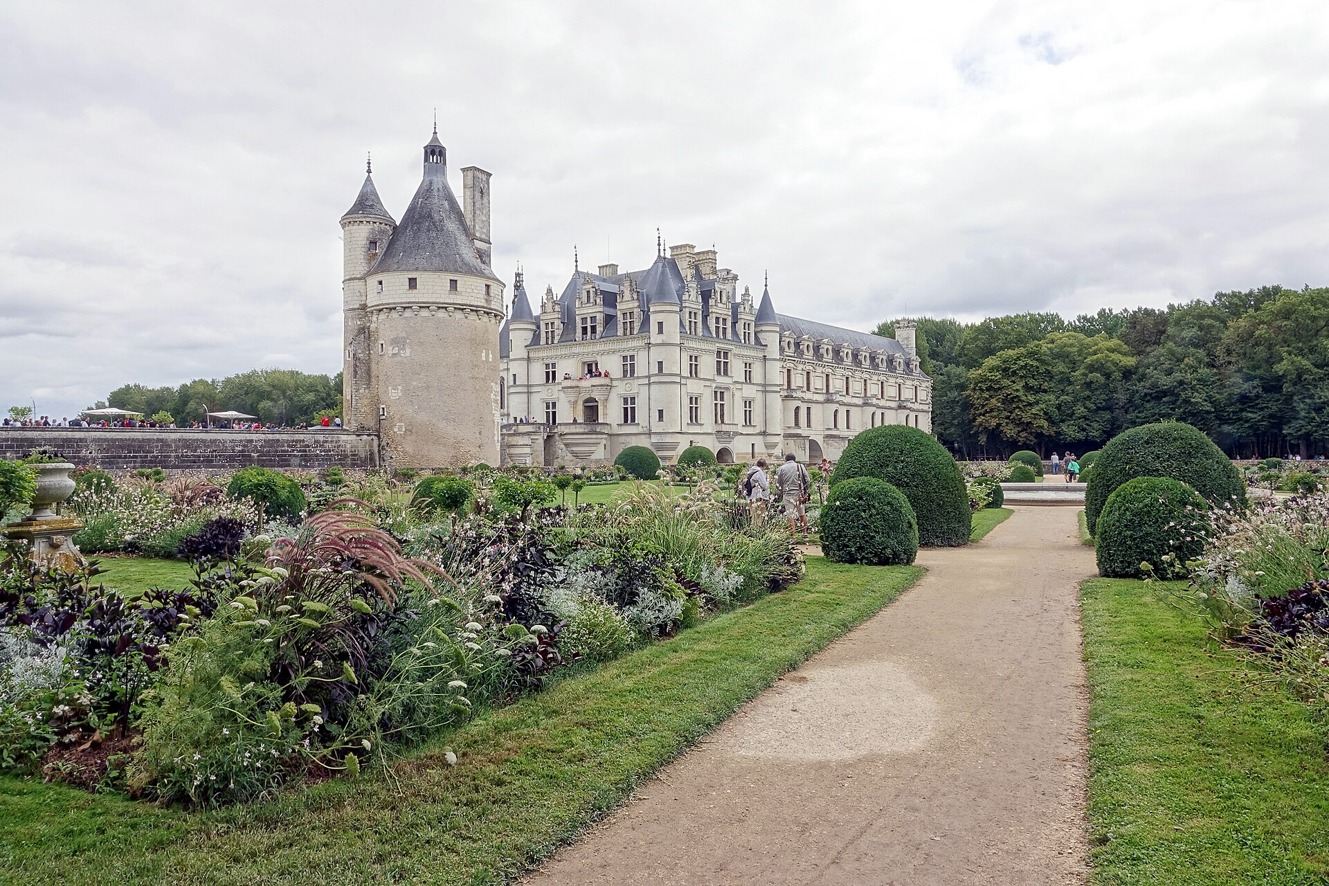The gallery over the Cher is the defining feature of Chenonceau