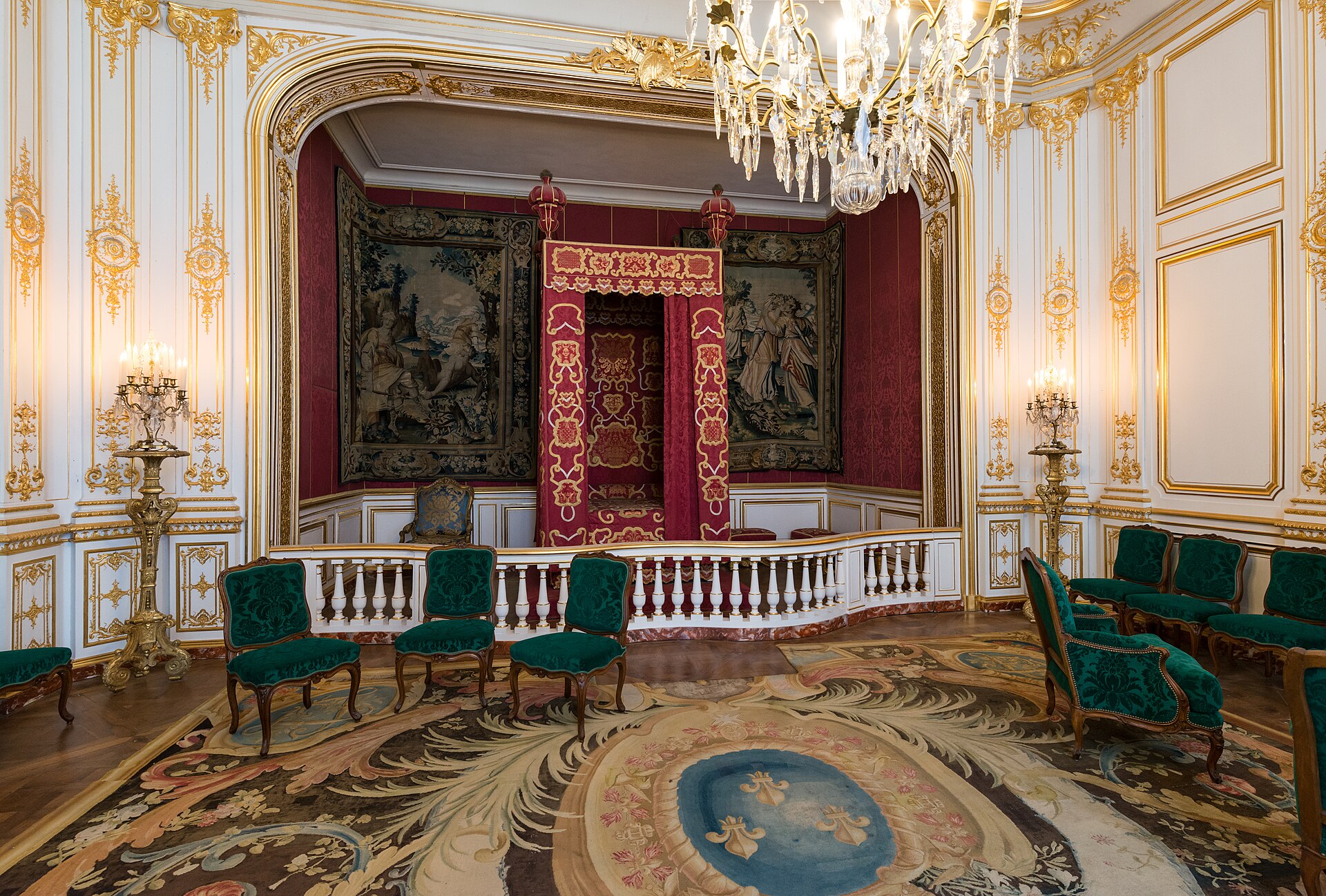 The King's Chamber inside the keep at Chambord