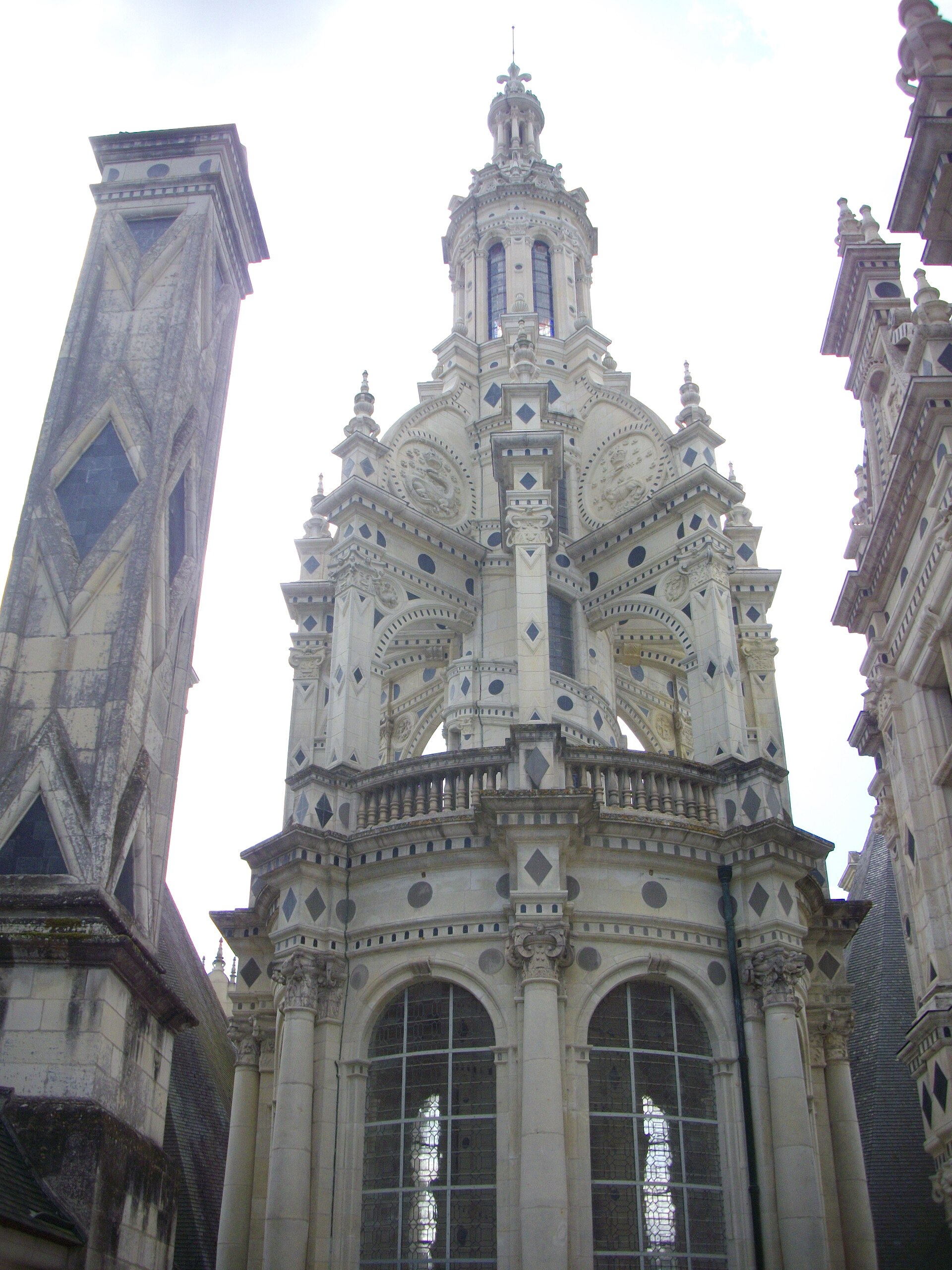 A view across the terraces and towers of Chambord
