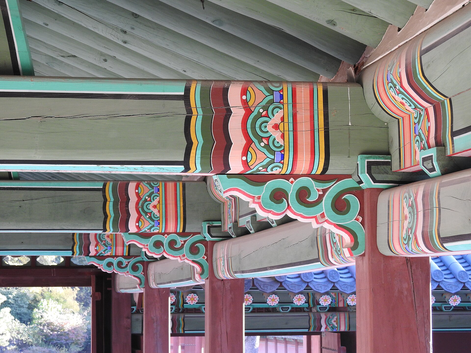 Painted dancheong detail on the palace eaves
