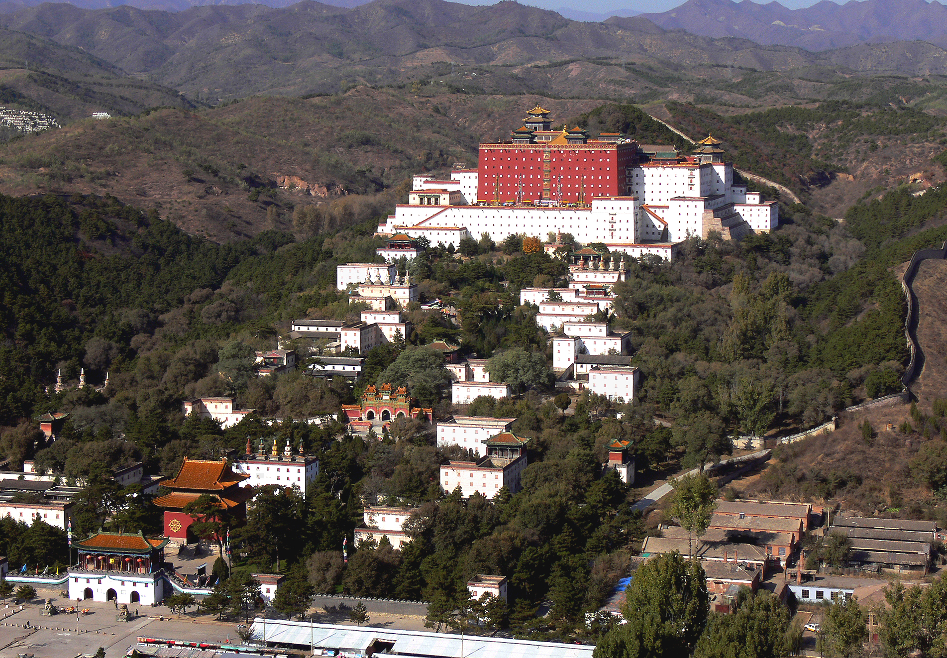 The Putuo Zongcheng Temple, modeled on the Potala