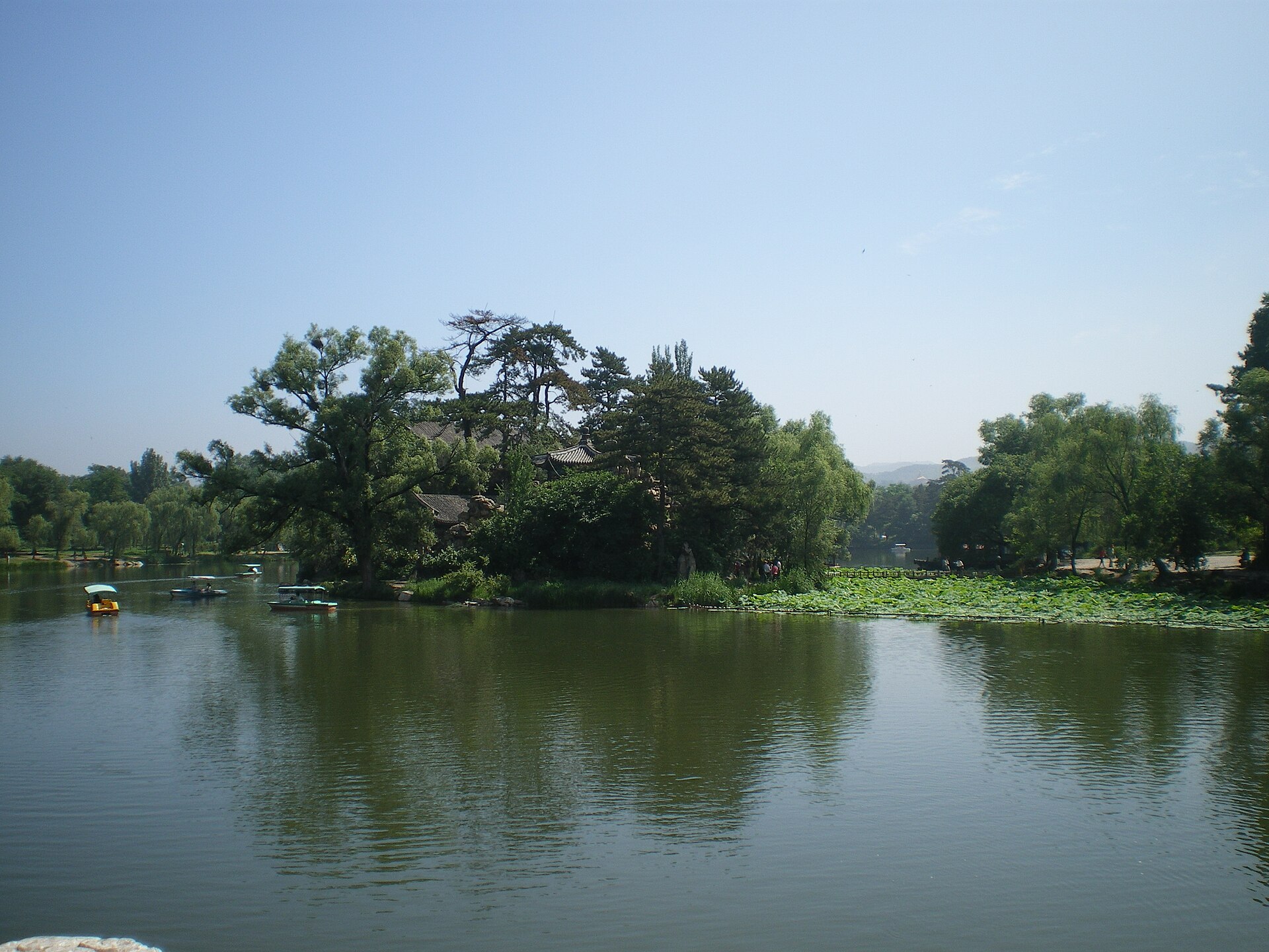 A pavilion set among the hills and water