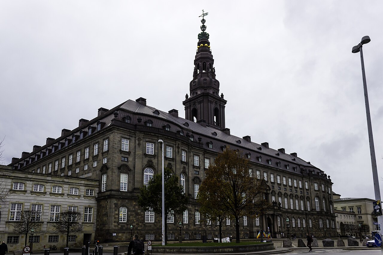 The woven tapestries telling a thousand years of Danish history