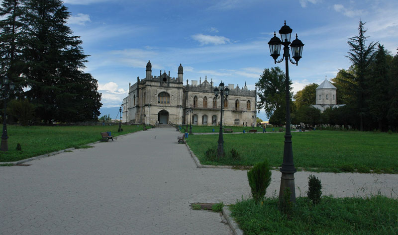 A closer view of the palace buildings