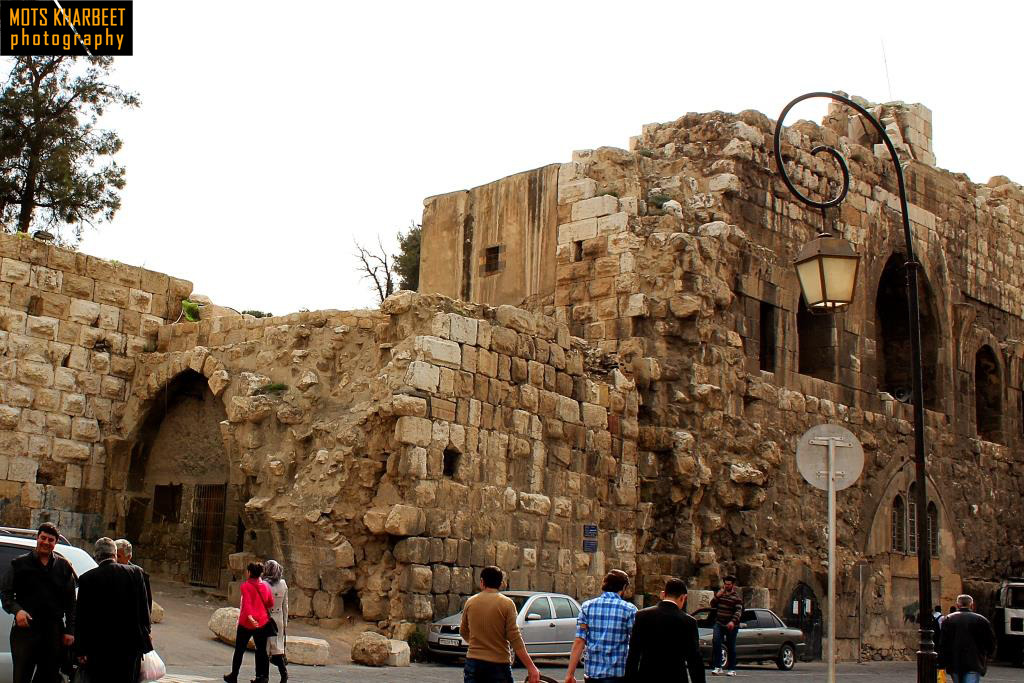 The Mongols under Kitbuqa captured Damascus in 1260, and the citadel's defences were dismantled.