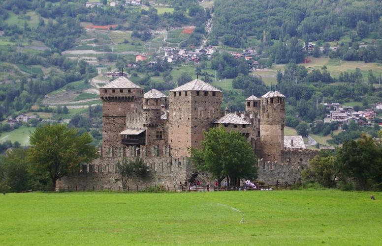 Fenis was the seat of the powerful Challant family for centuries.