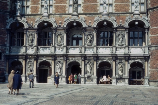 The palace is a masterpiece of the Dutch-influenced Danish Renaissance, in red brick and sandstone.
