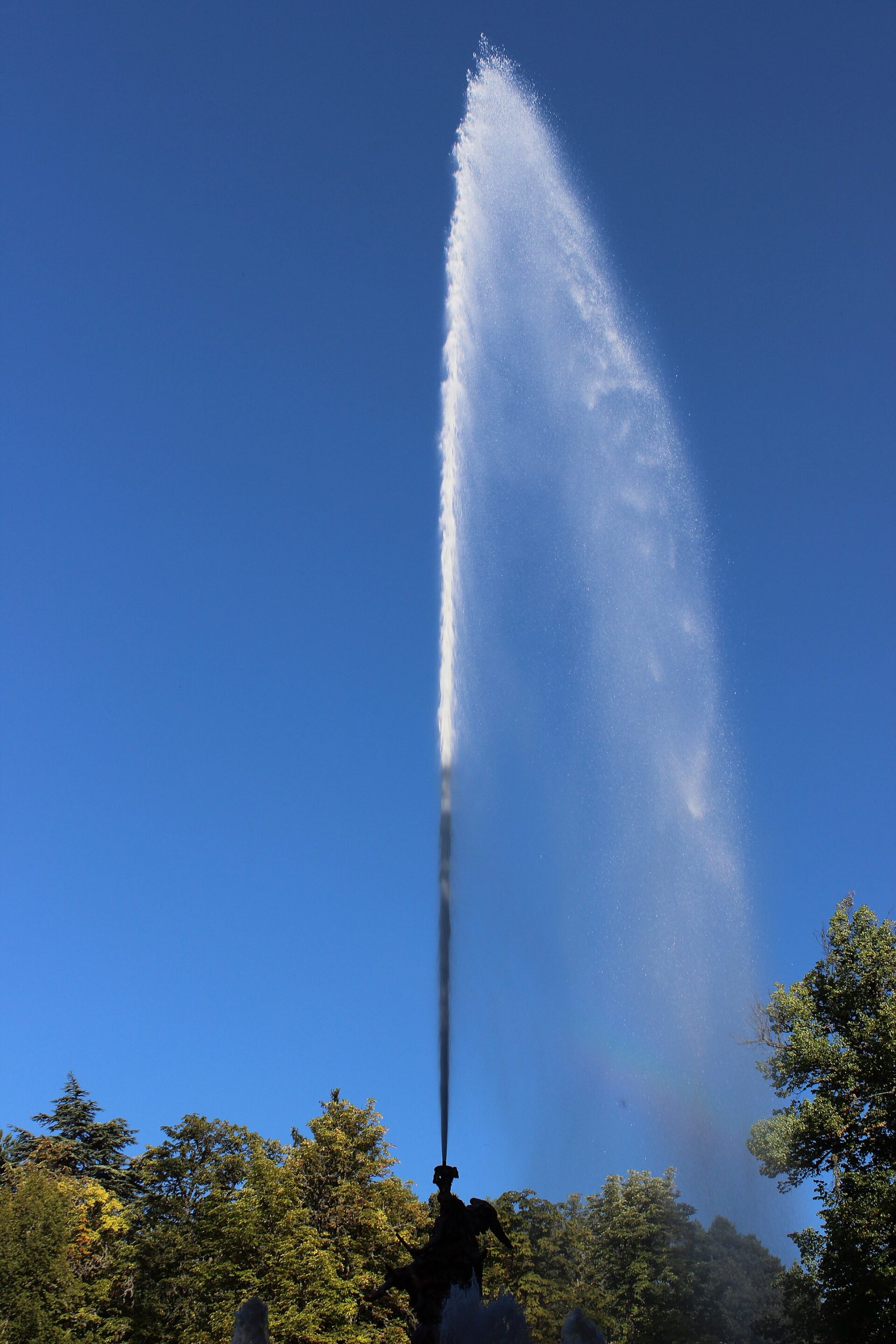 The Fountain of Fame, its jet soaring into the mountain air