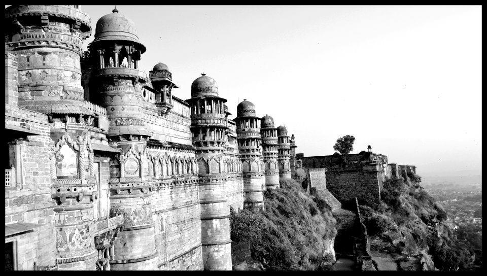 Gwalior was held in turn by the Pratiharas, Tomars, the Delhi Sultanate, Mughals, Marathas, and British.