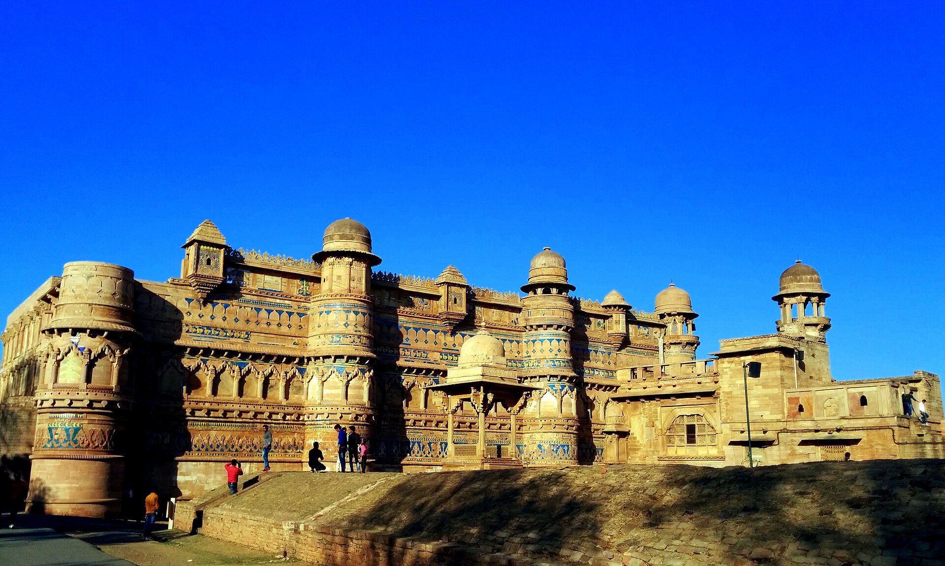 Under the Mughals and the British, Gwalior served as a prison for princes and holy men.