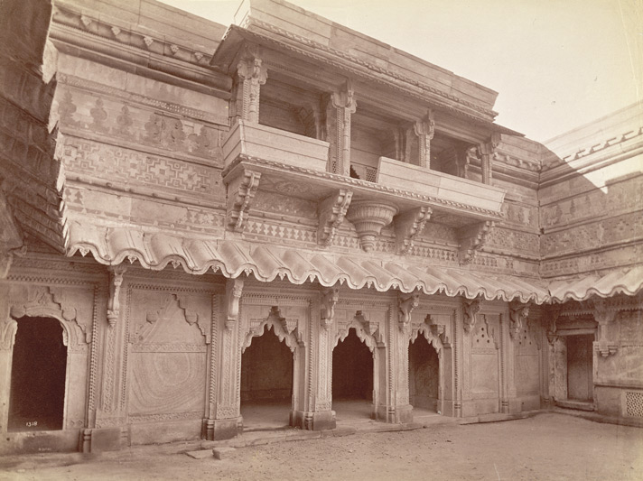 The eastern face of the inner courtyard of the Man Mandir