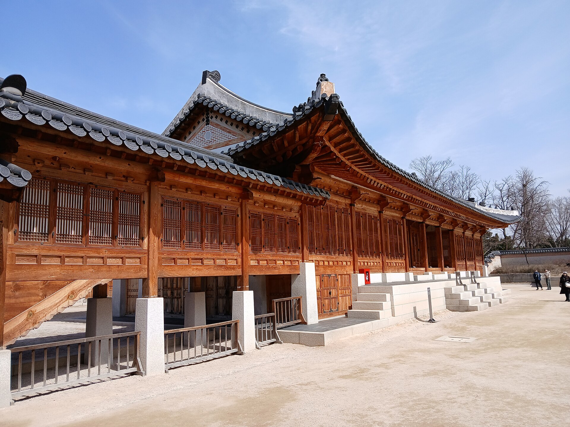A courtyard of the palace, laid out according to the ordered principles of the Joseon state.
