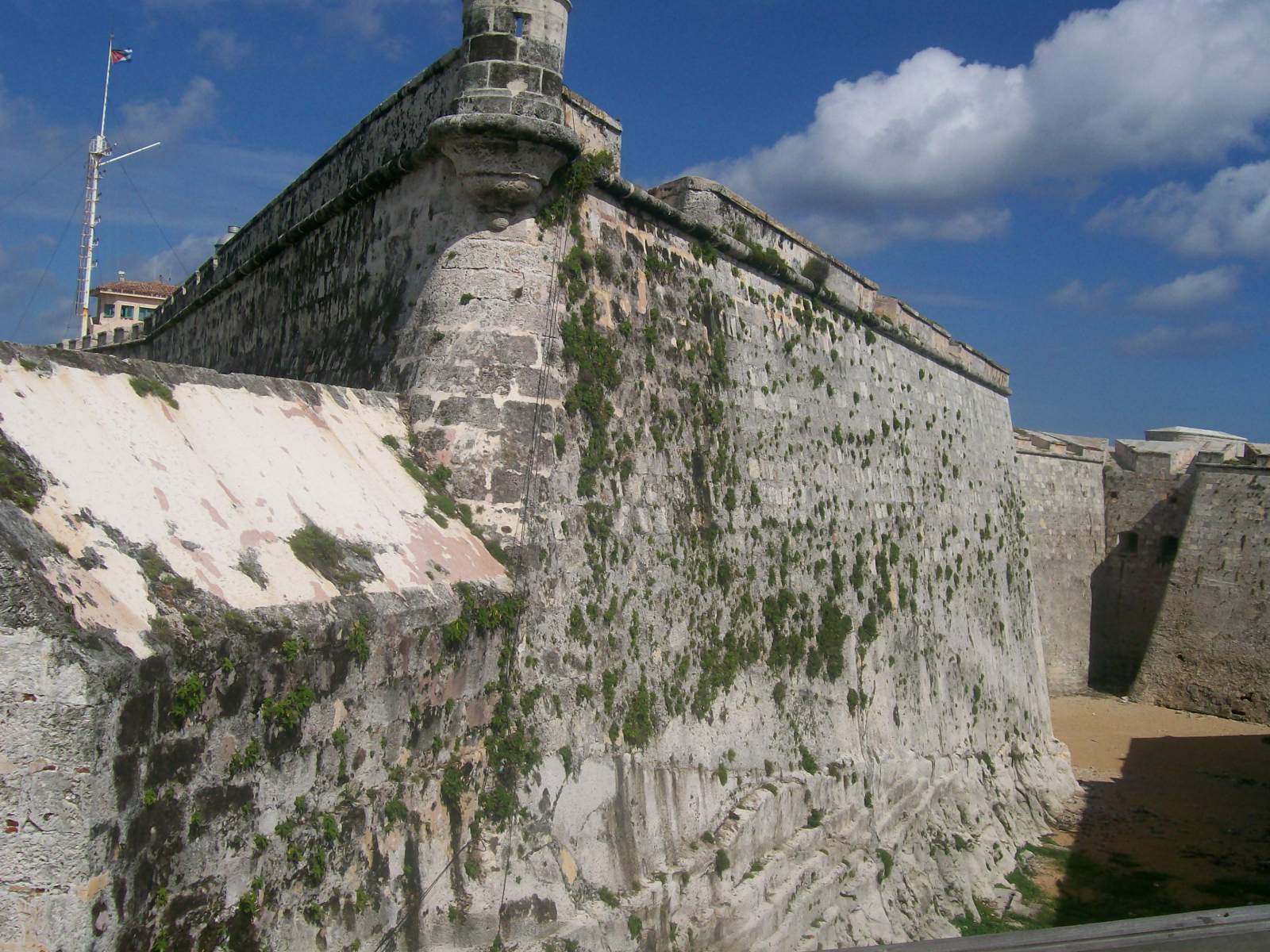A view of the Castillo de los Tres Reyes del Morro
