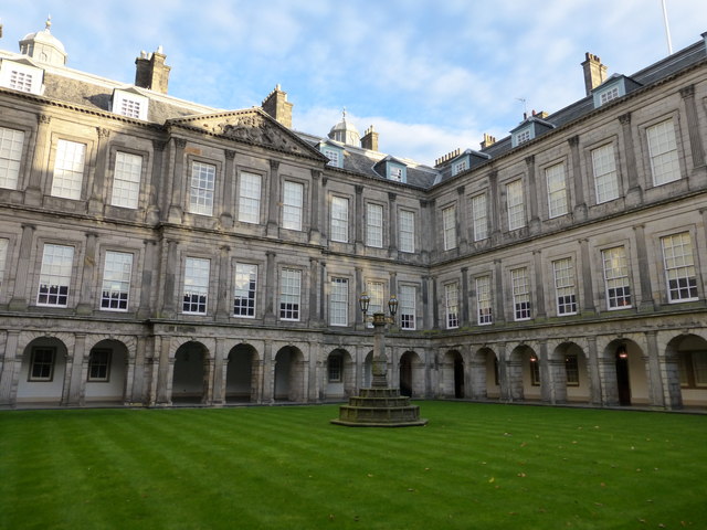 The palace inner courtyard and arcades