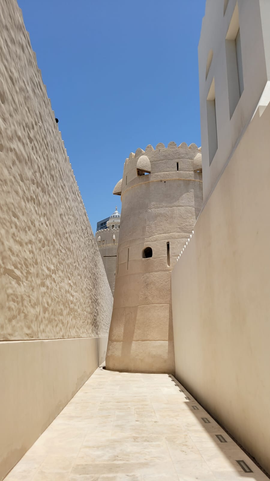 A round tower of the fort