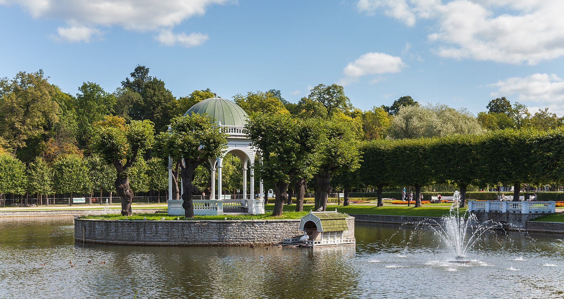 The formal gardens and park of Kadriorg