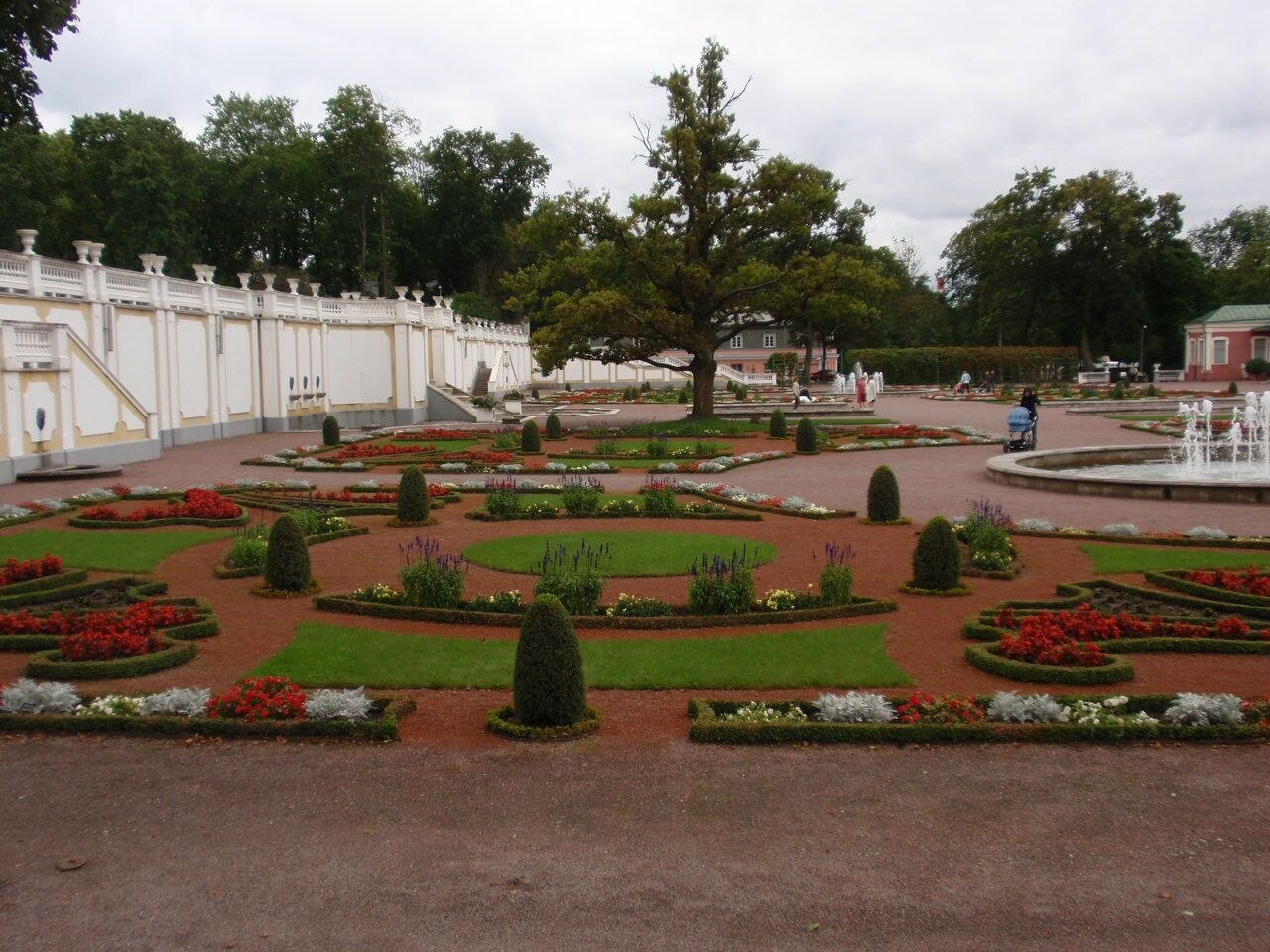 The formal gardens laid out before the palace.