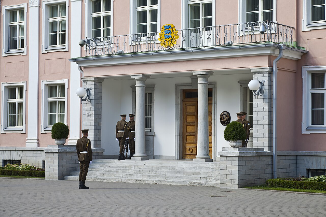 An ornate state room within Kadriorg.