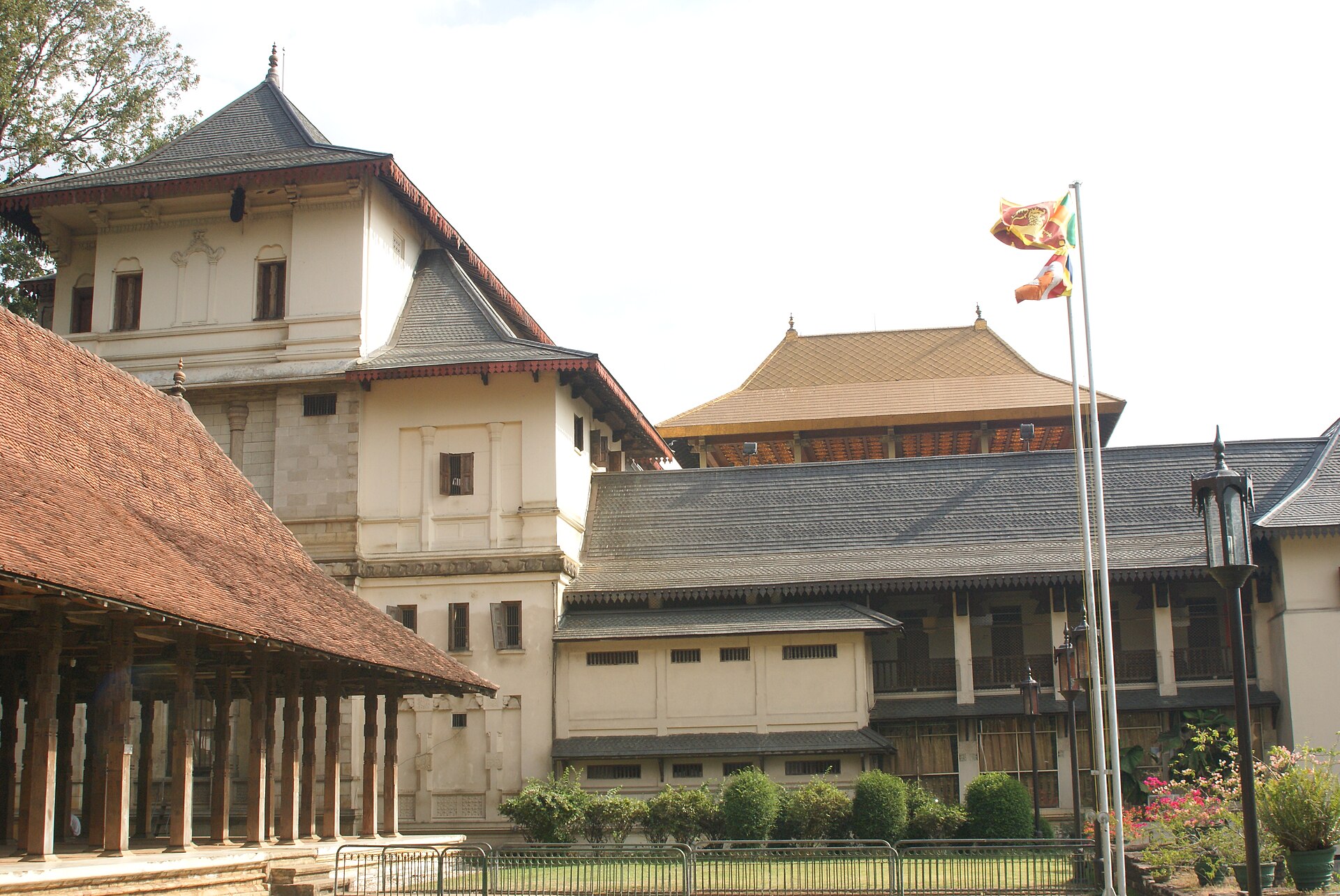 The palace of Kandy in its highland setting