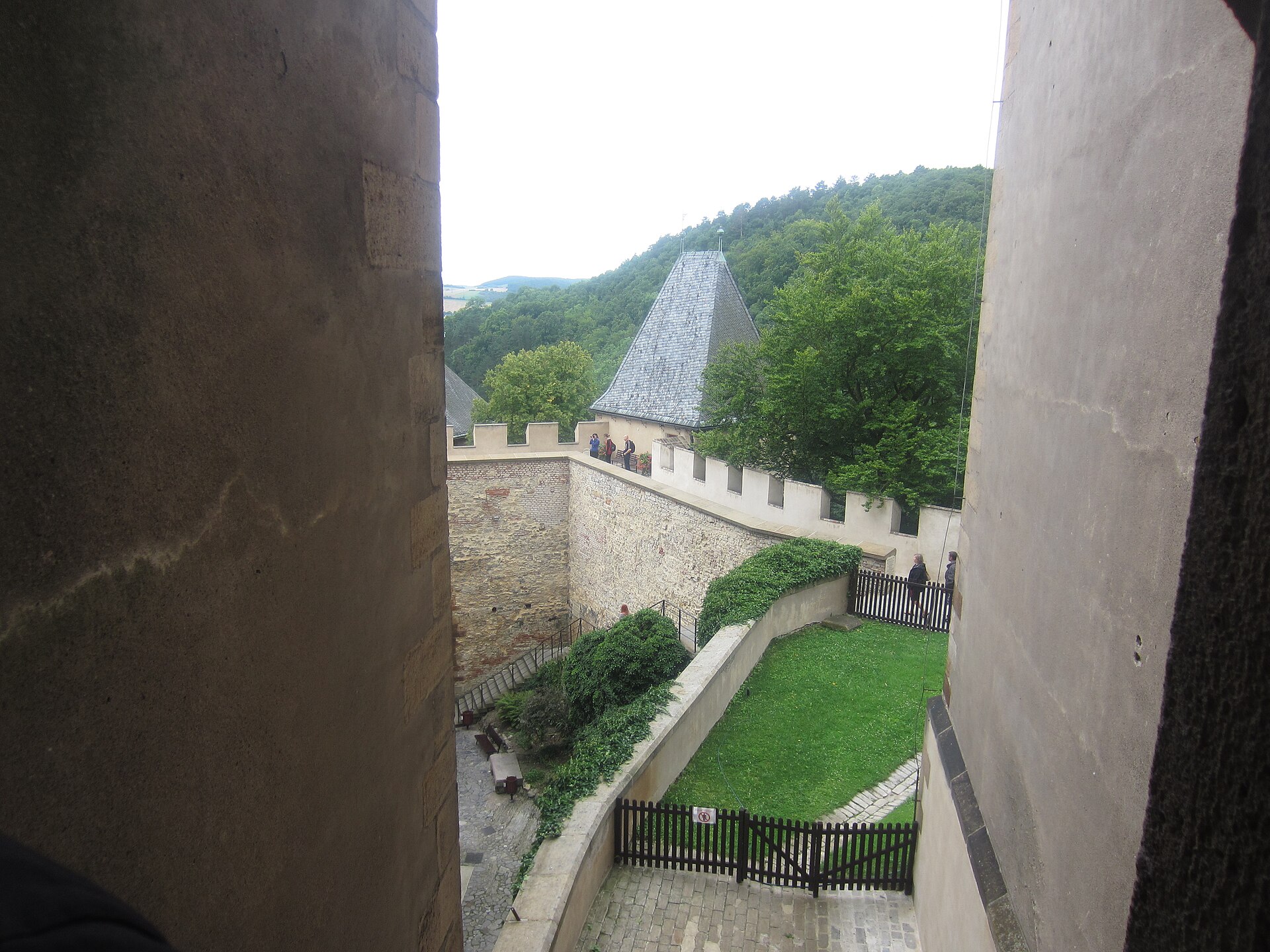 The castle withstood a great siege during the Hussite wars.
