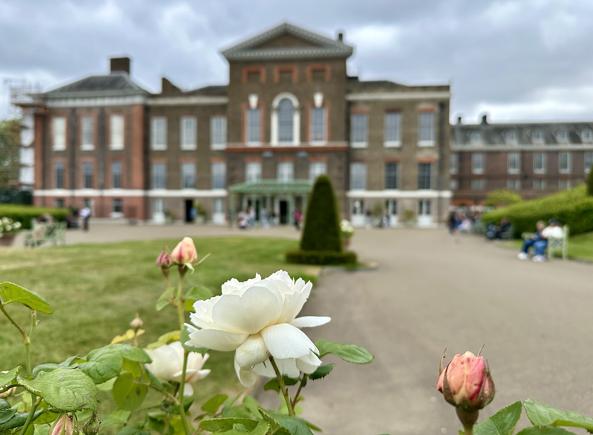 Flowers before the east facade of the palace