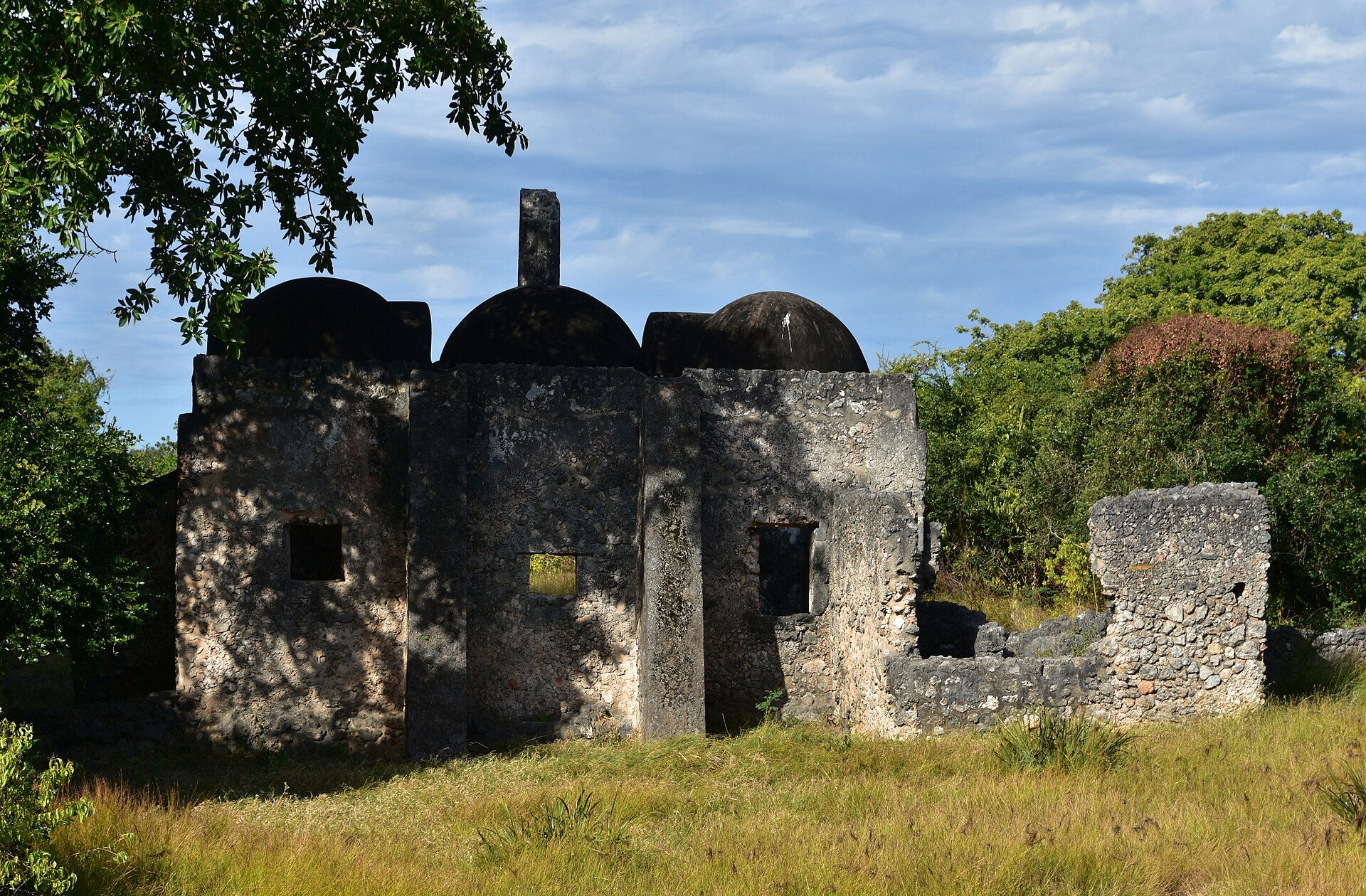 The small domed mosque at Kilwa Kisiwani
