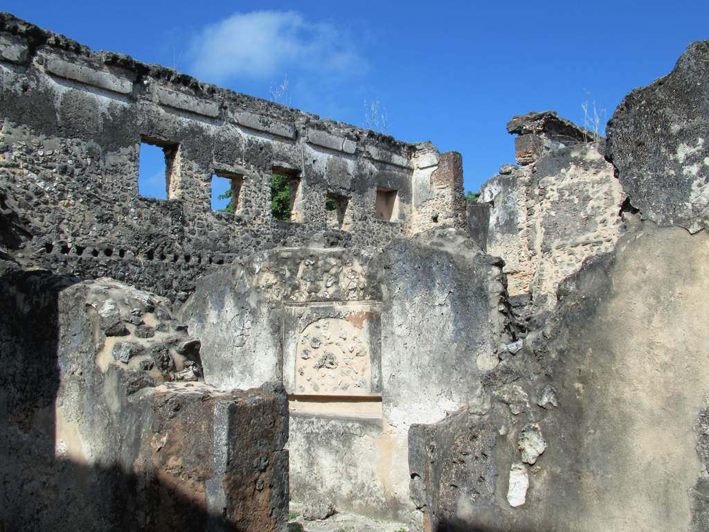Stone remains scattered across the Kilwa Kisiwani site