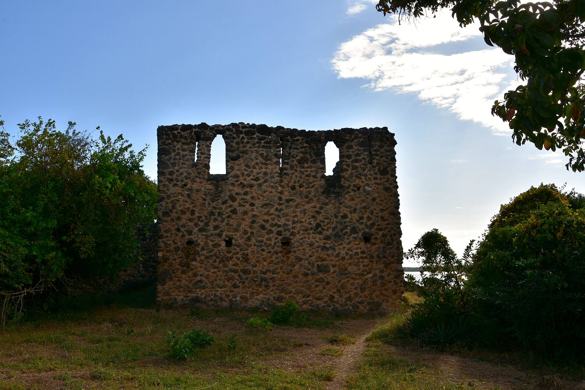 Historic tombs in the Malindi cemetery on Kilwa Kisiwani