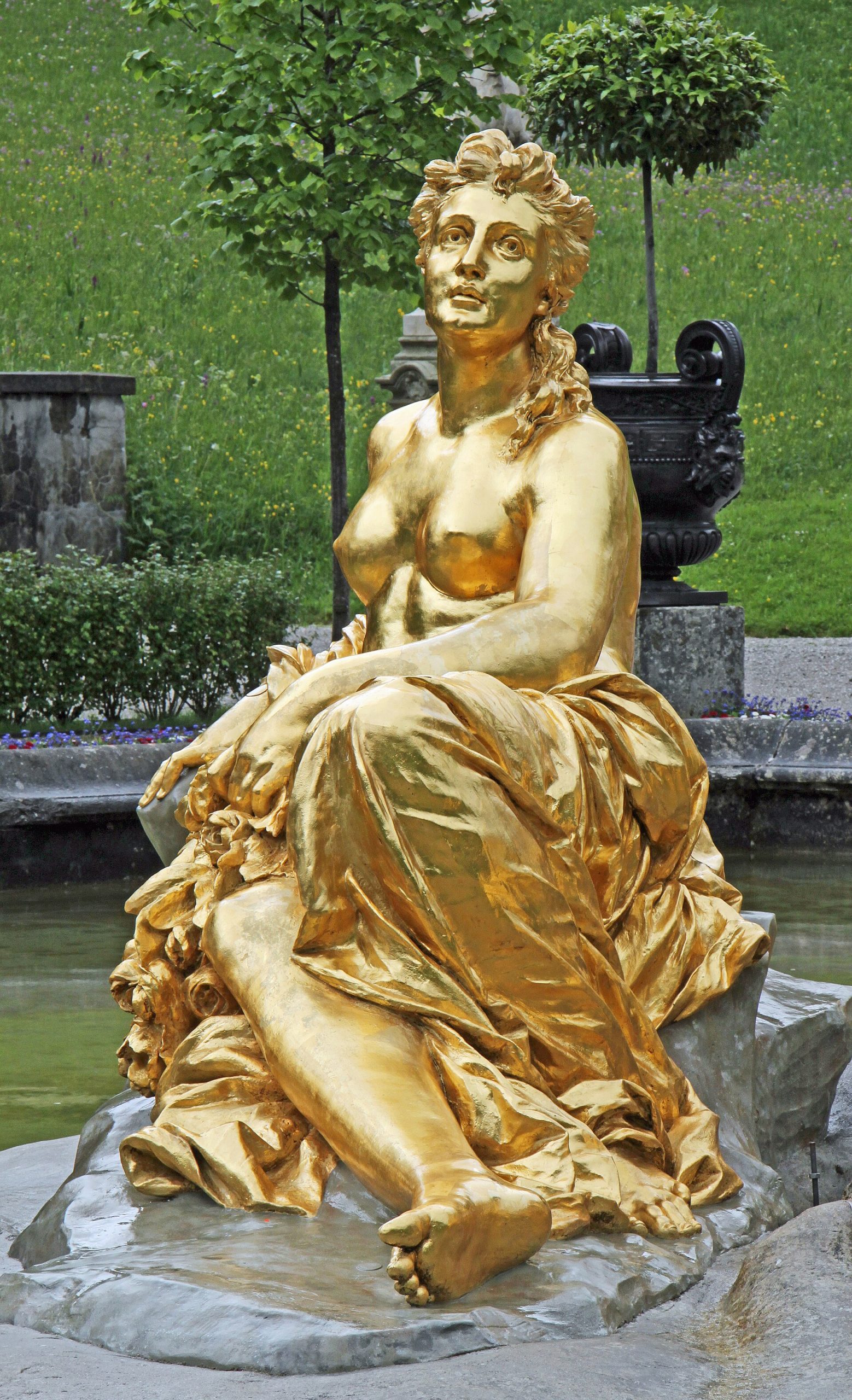 A sculpture in the gardens of Linderhof