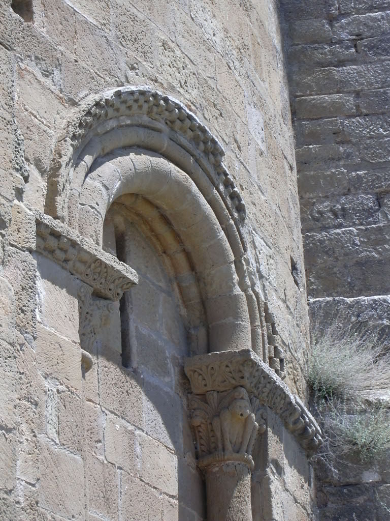 Within the walls hides the exquisite Romanesque royal chapel of San Pedro.