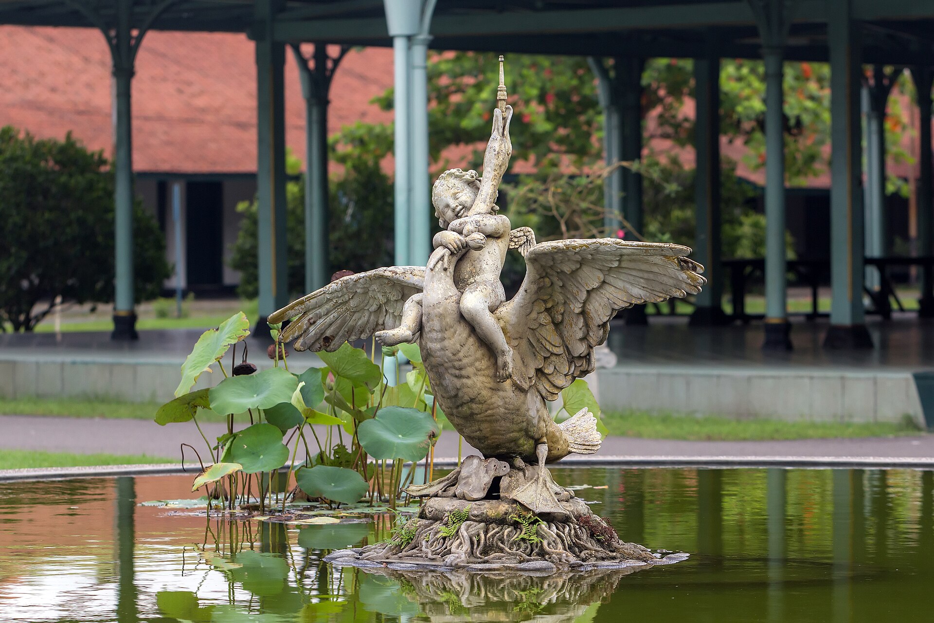 A fountain statue in the palace grounds