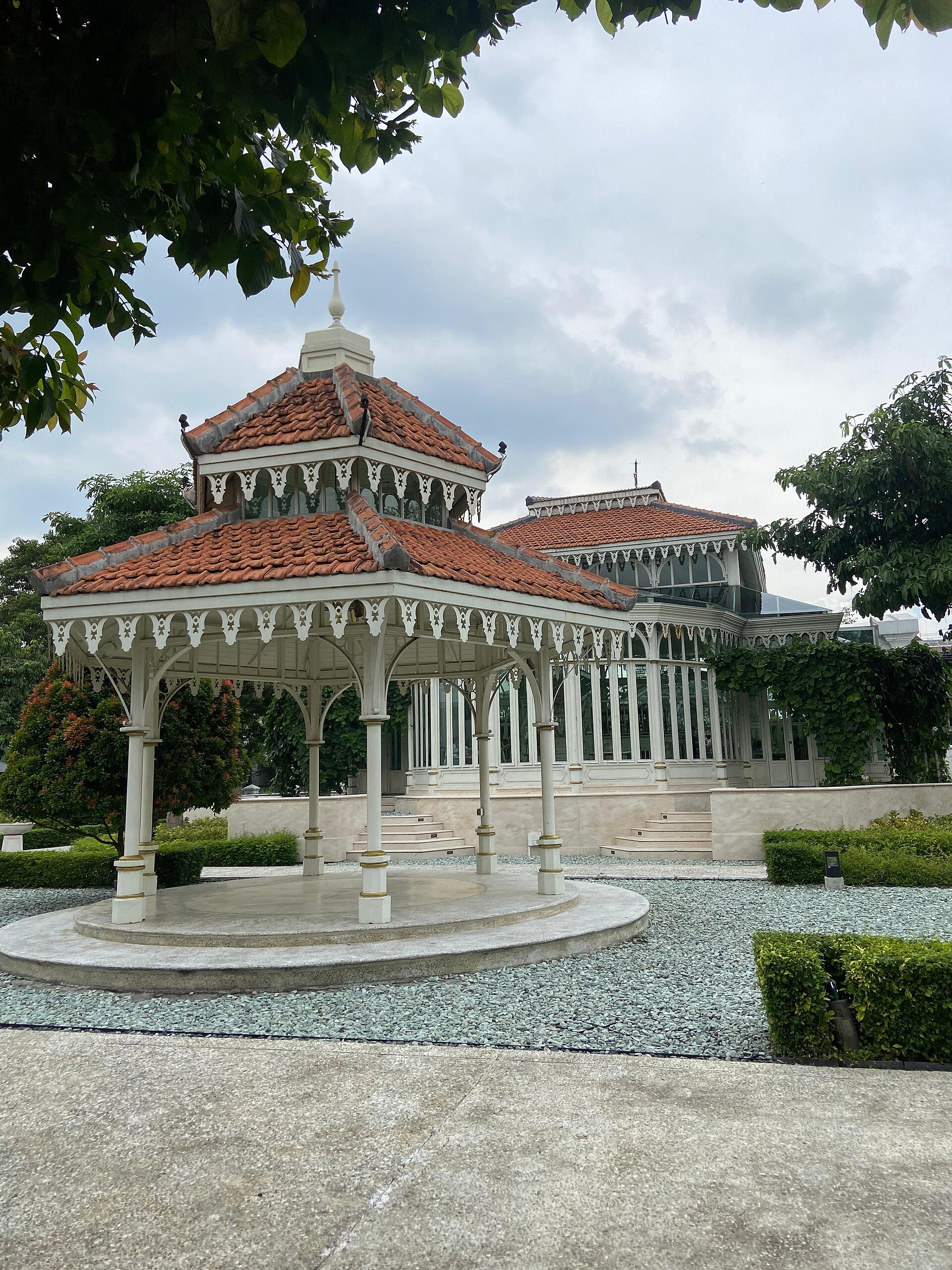The Pracimasana of the Pura Mangkunegaran
