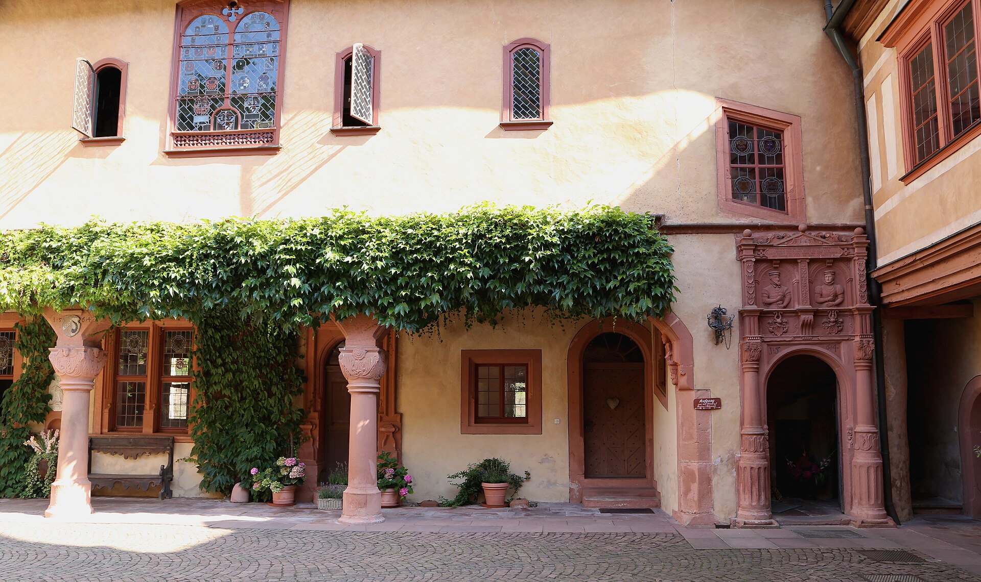 The inner courtyard, the sheltered heart of the little castle