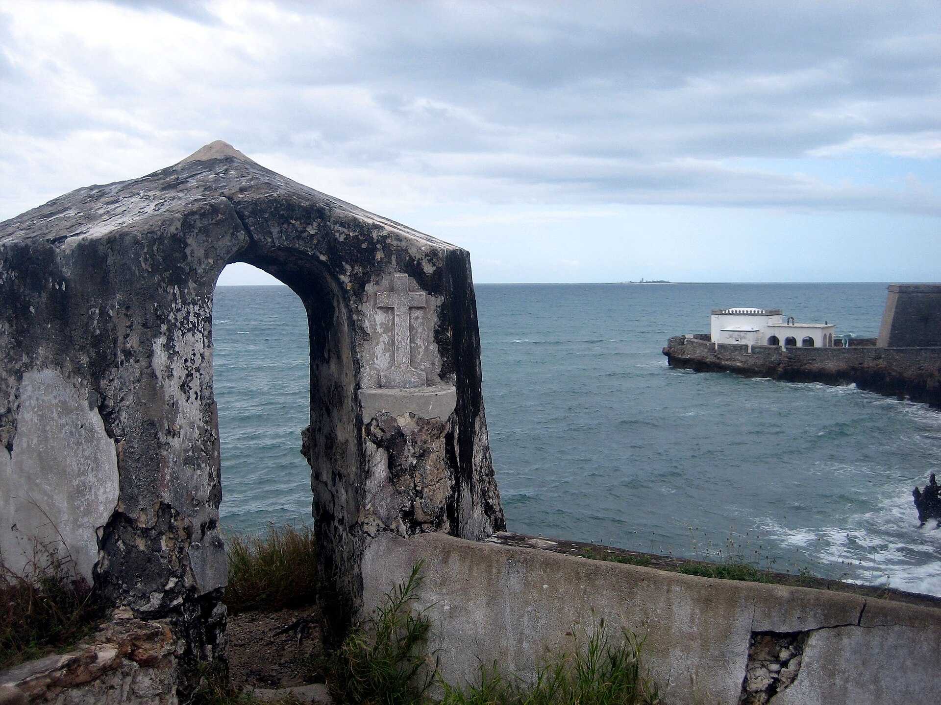 The Chapel of Nossa Senhora do Baluarte at the island’s tip