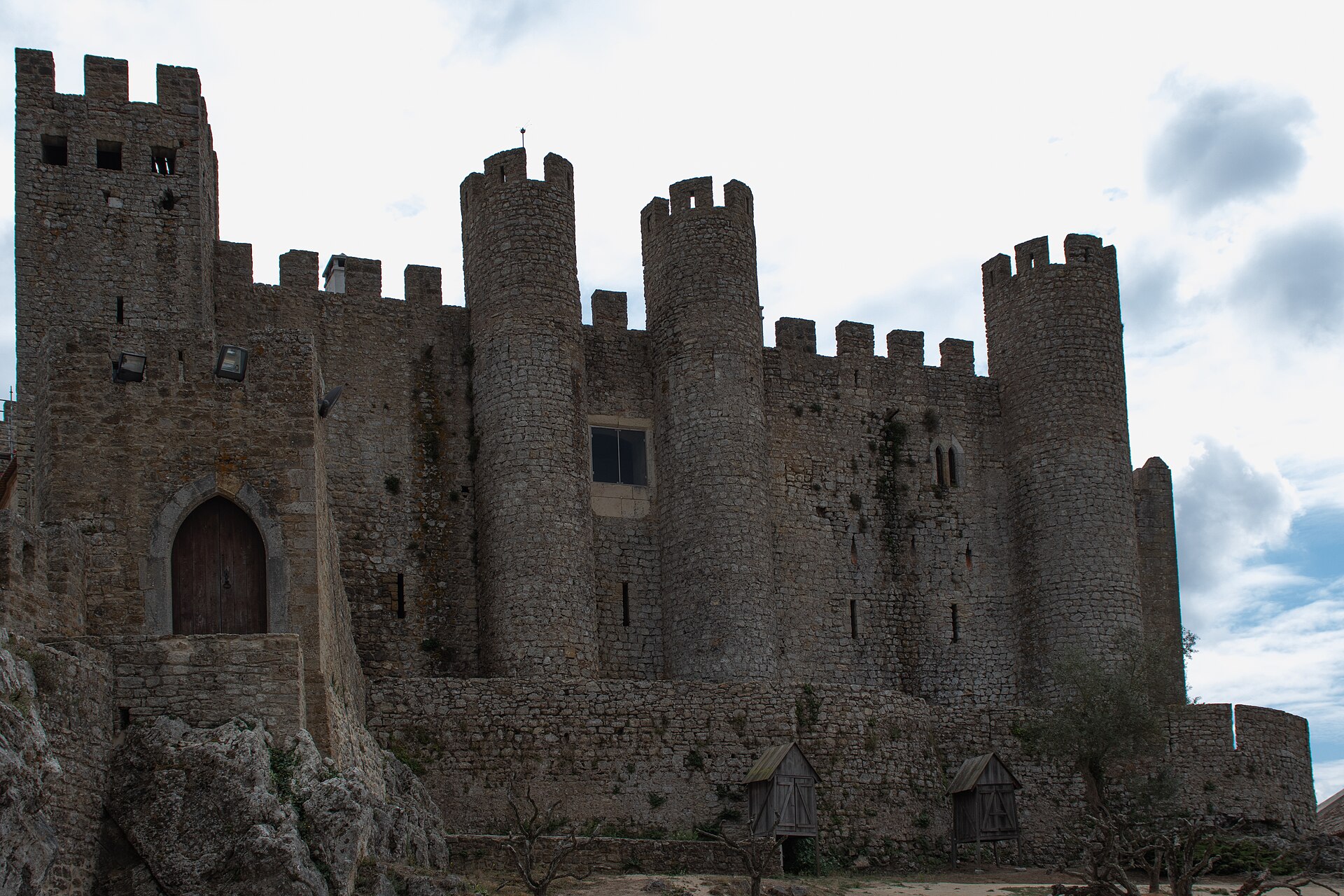 Throughout the year, Óbidos comes alive with colorful festivals.