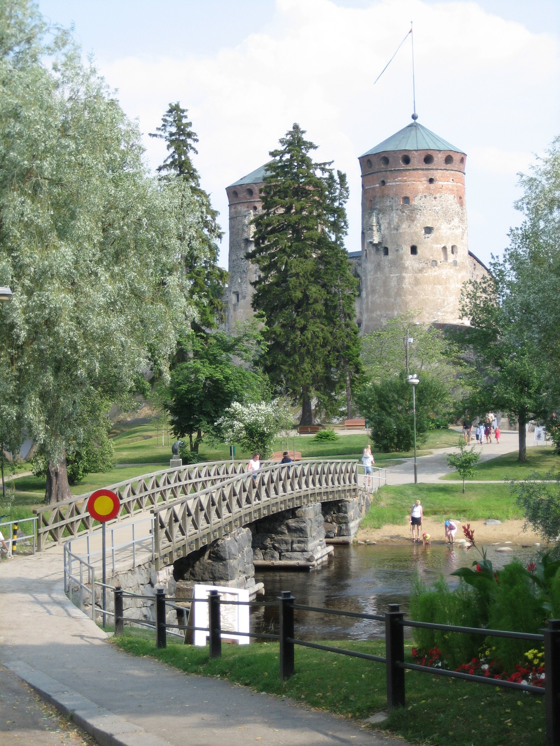 Olavinlinna rises straight from the Kyronsalmi strait in Savonlinna.