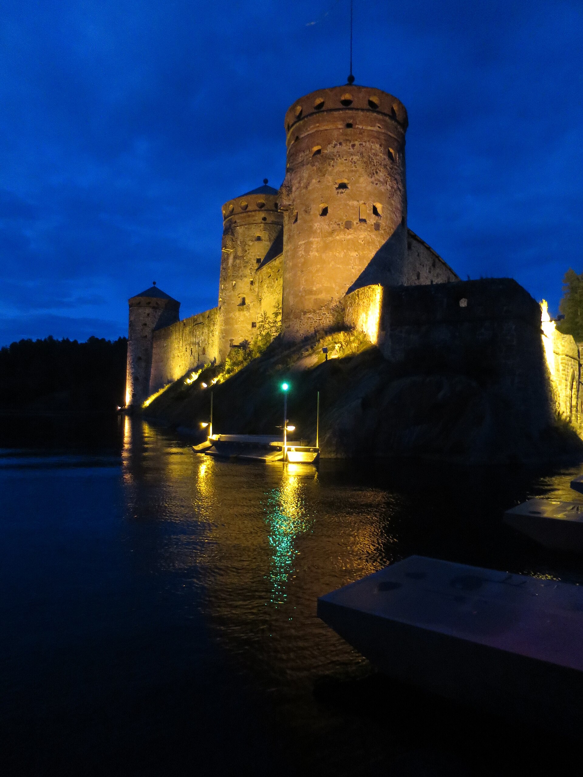 Under Russian rule the castle was rearmed, then gradually forgotten.