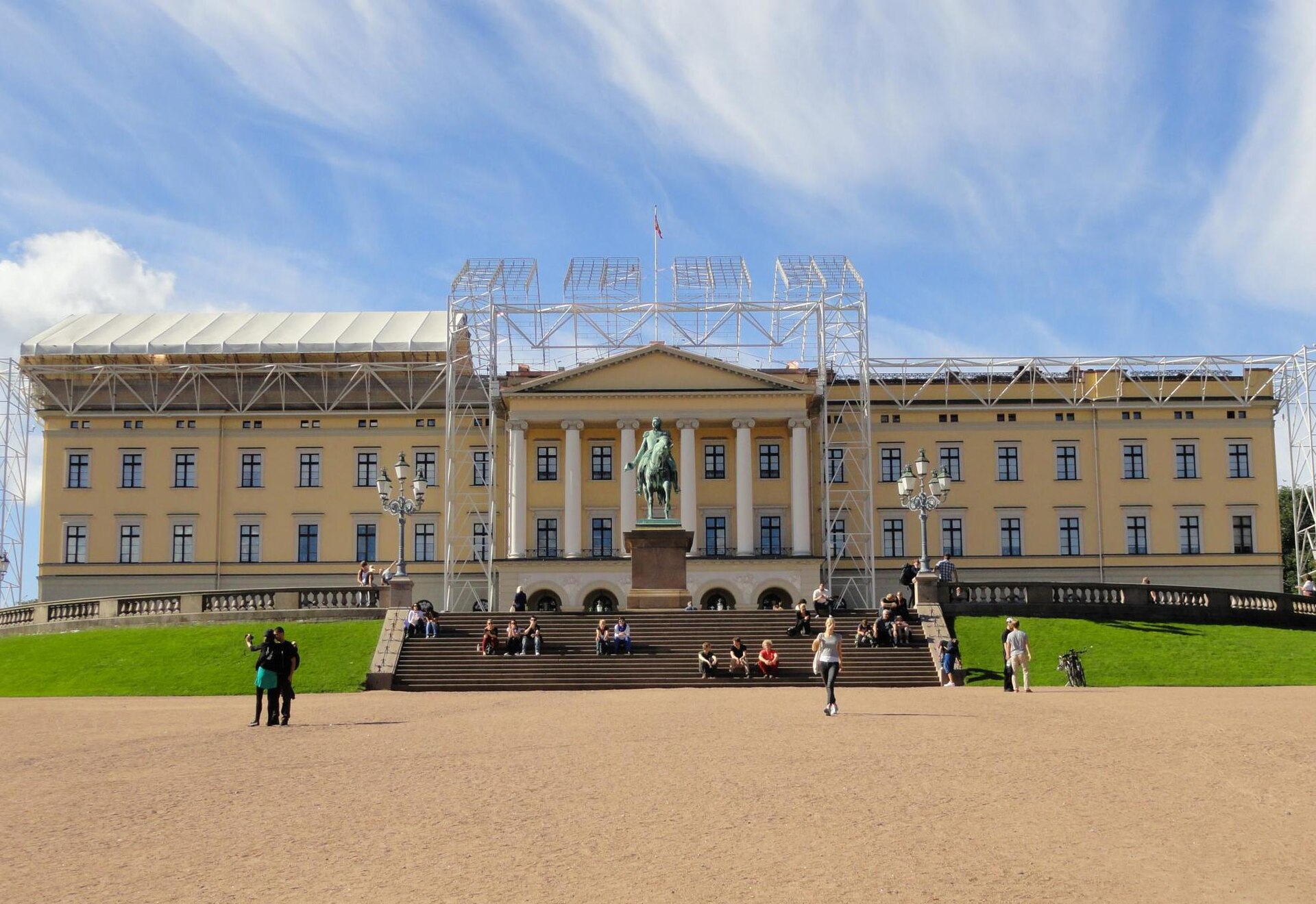 The long neoclassical facade of the Royal Palace