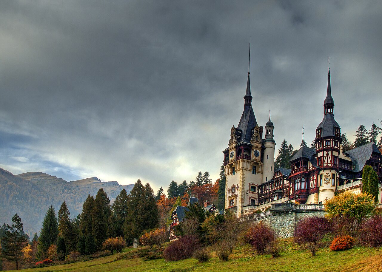 A panoramic view of the castle in its mountain setting.