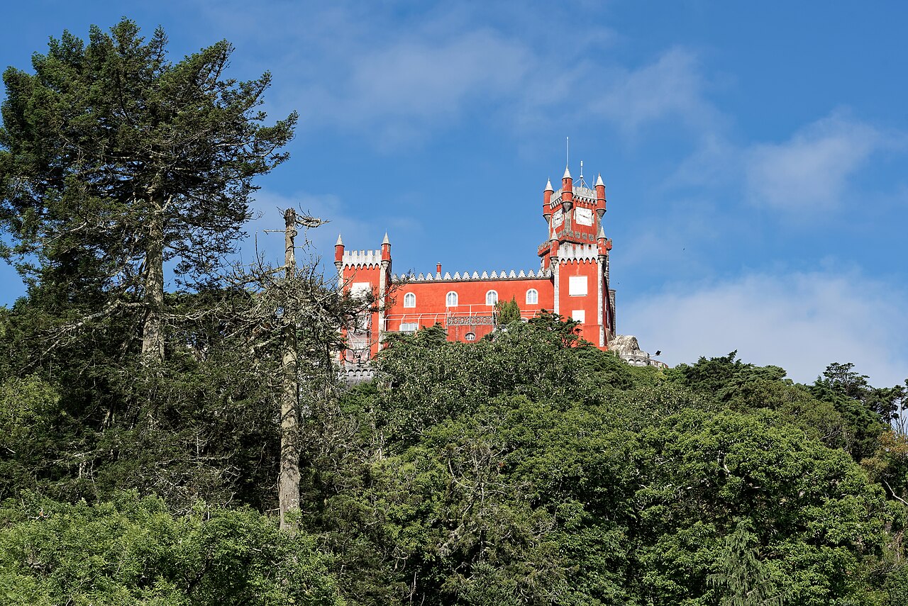 A sweeping view of Pena and the surrounding landscape.