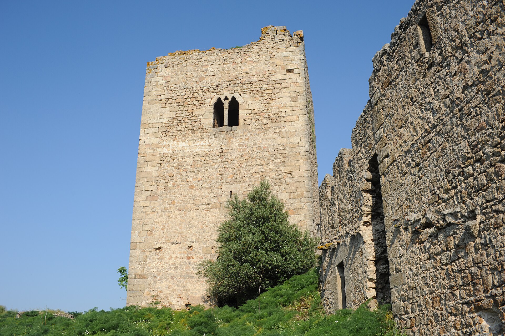 A royal prince was born within the castle's keep in the fifteenth century.
