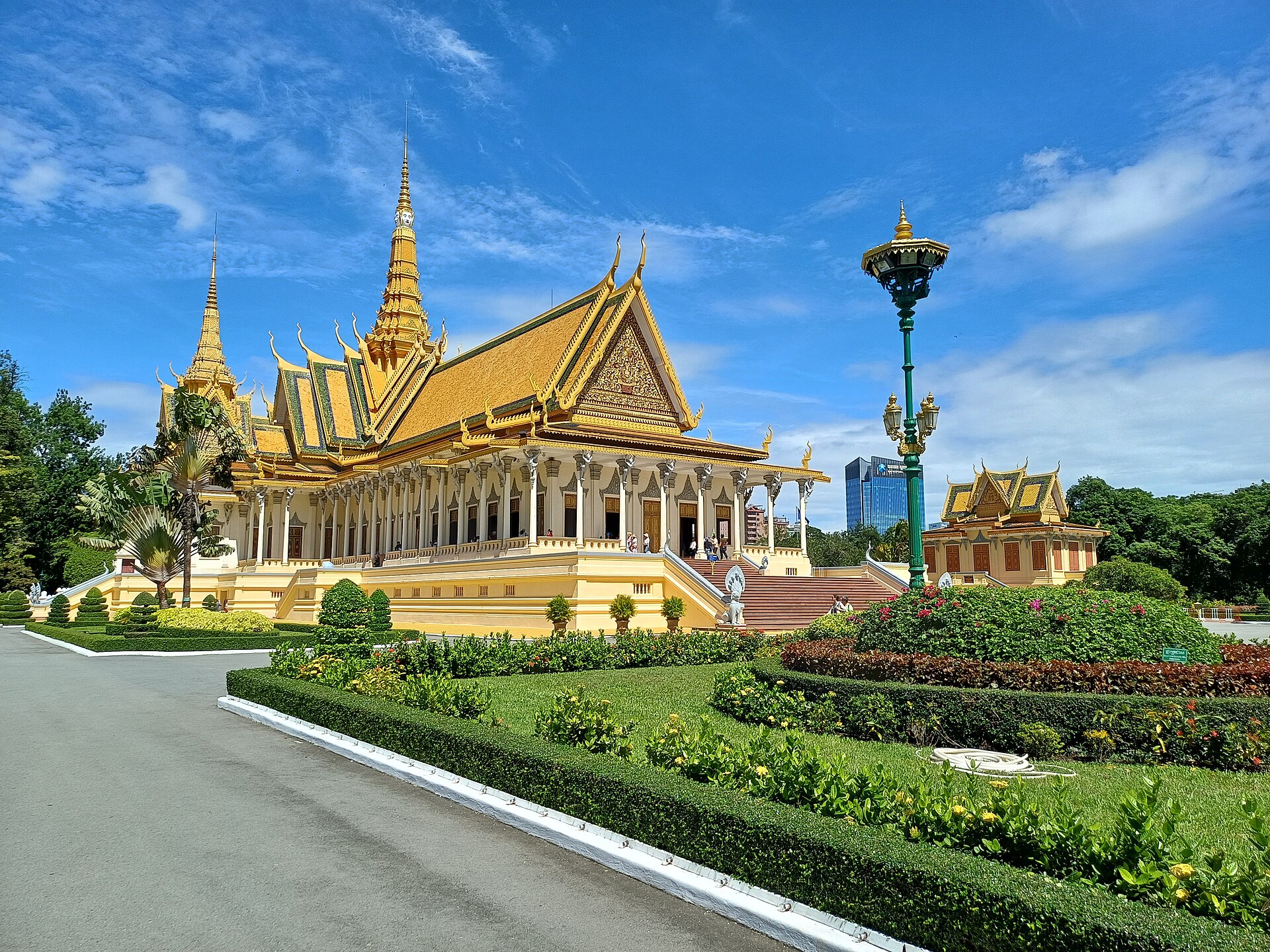 The exterior of the throne hall and its soaring spire