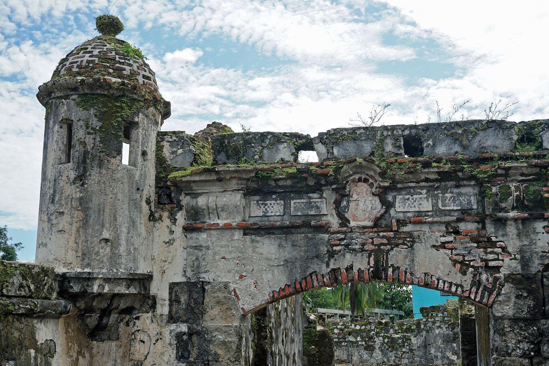 The batteries of the San Jerónimo fort