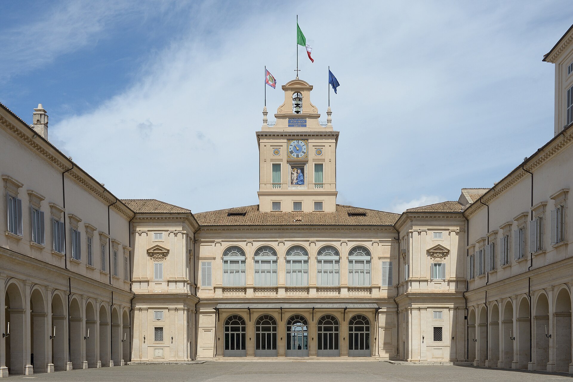 A courtyard of the Palazzo del Quirinale