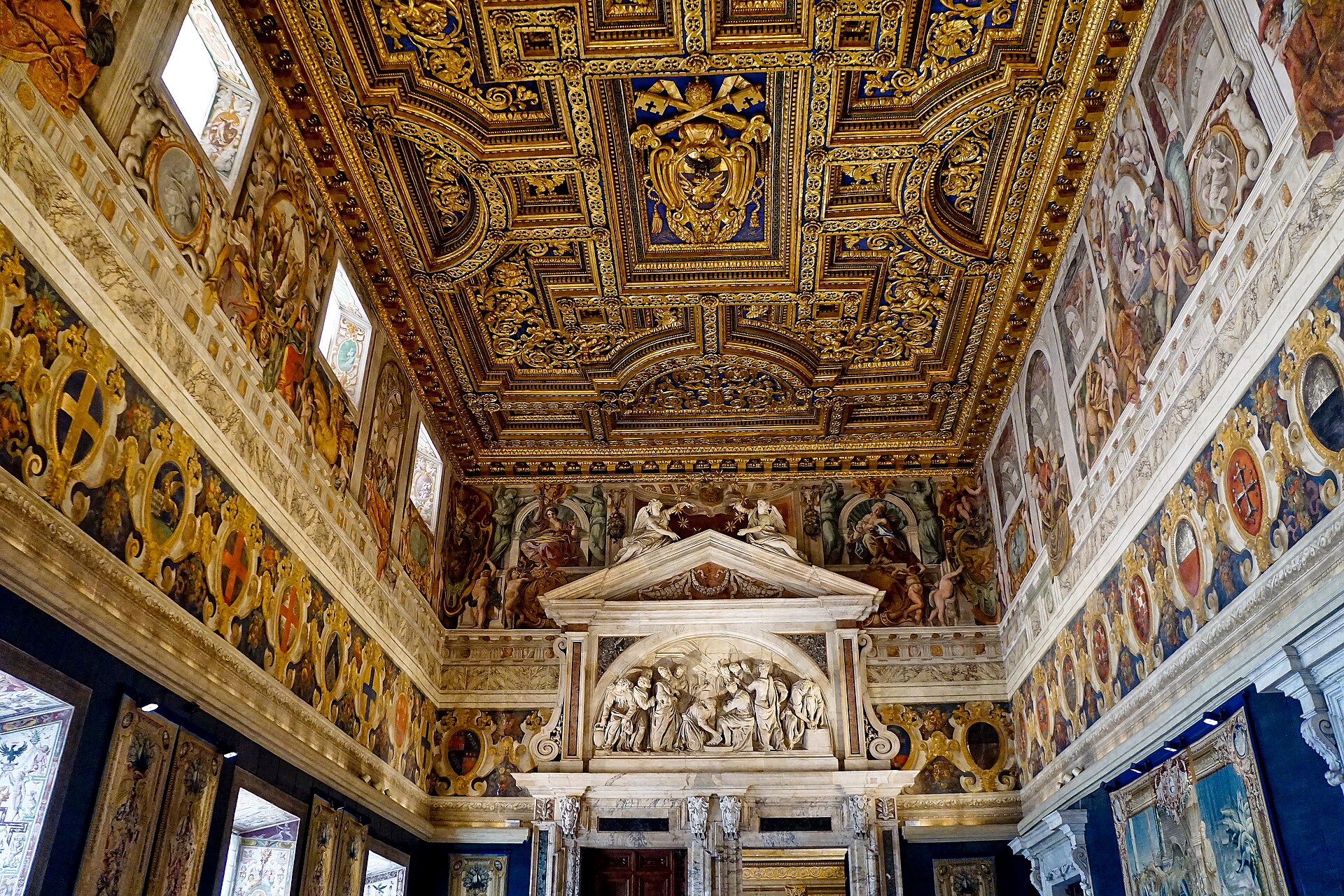 A state room within the palace