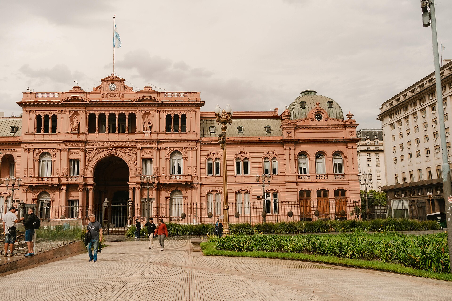 The Casa Rosada in the Buenos Aires cityscape