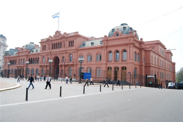 The palace from Yrigoyen Street
