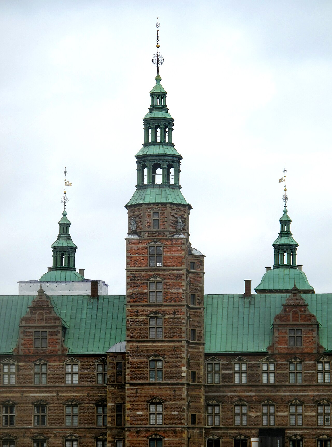 The picturesque exterior of Rosenborg Castle.
