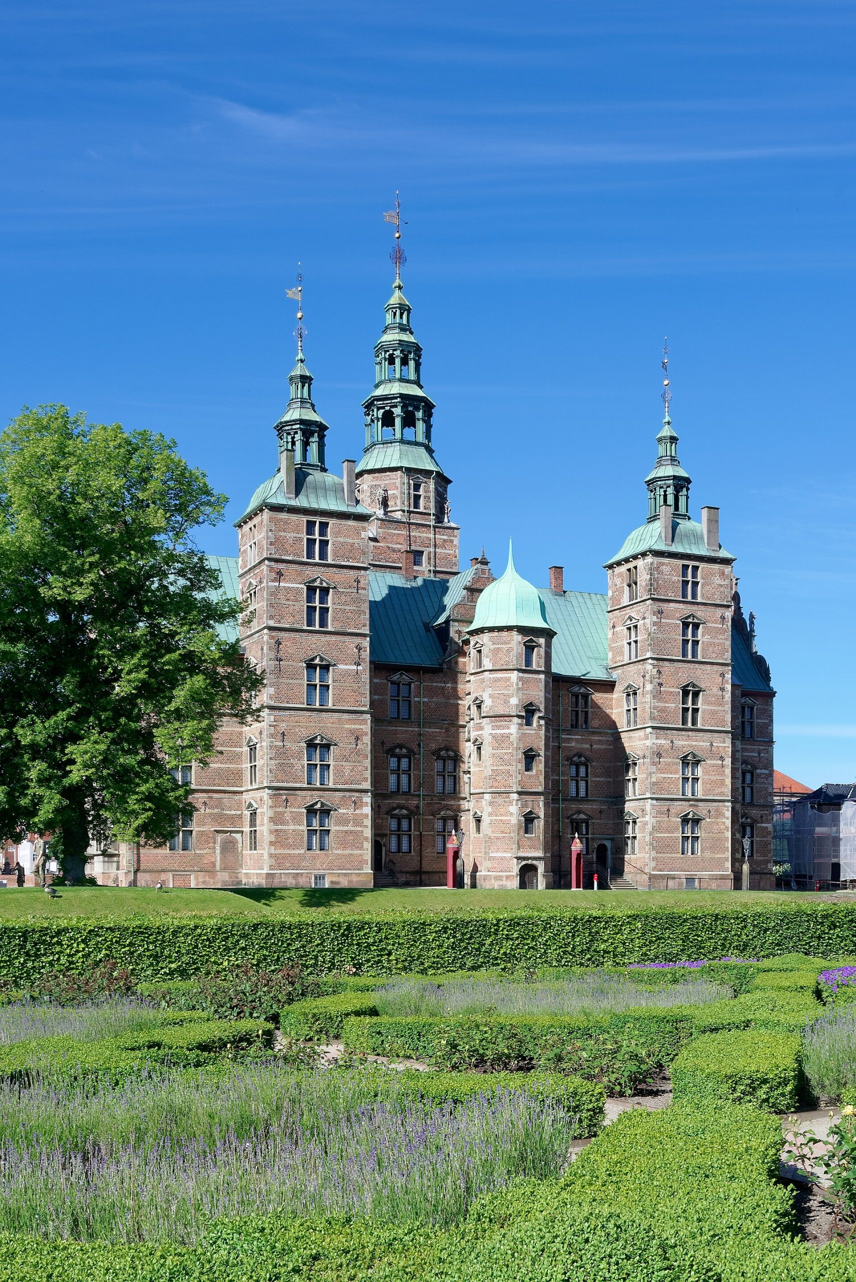 The castle seen from the King's Garden