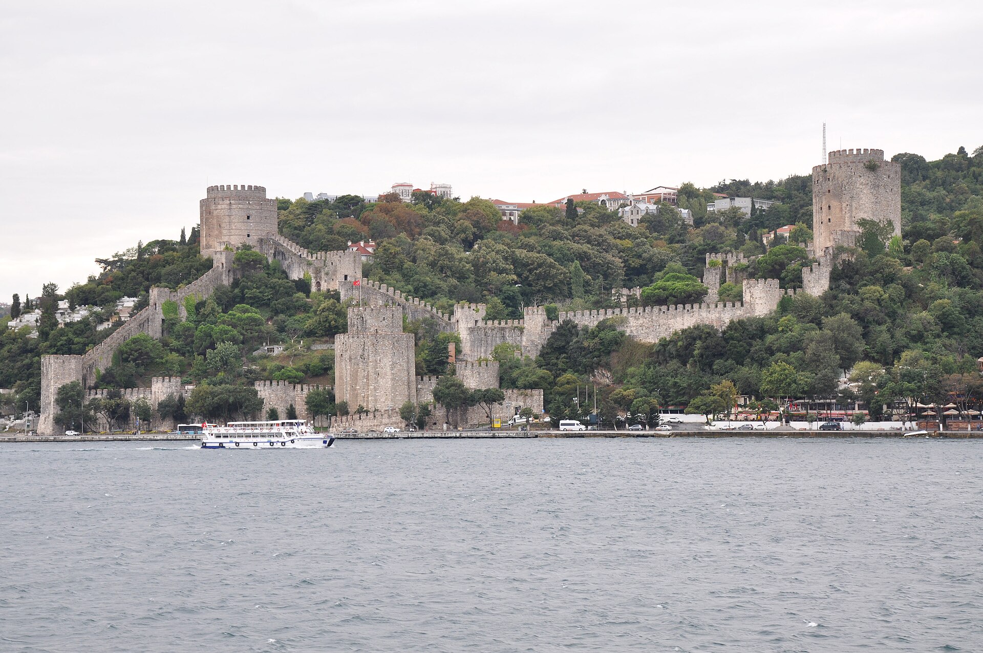 With the strait sealed, Mehmed took Constantinople in 1453, ending the Roman empire.